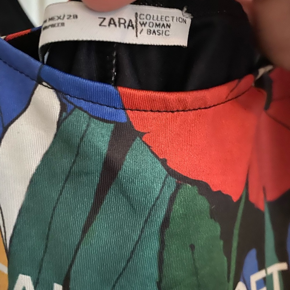 Floral graphic super comfy zara bodysuit